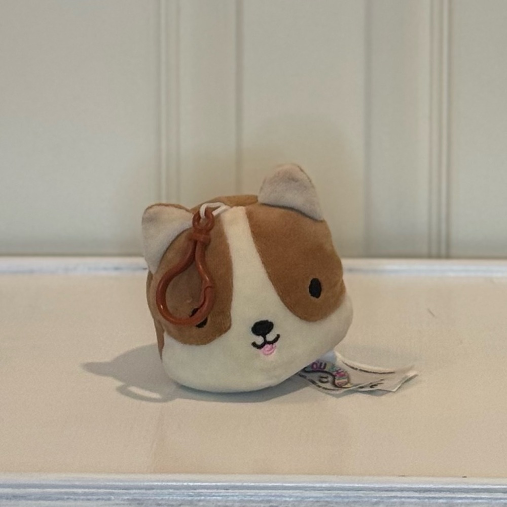 Regina Corgi Squishmallow Clip